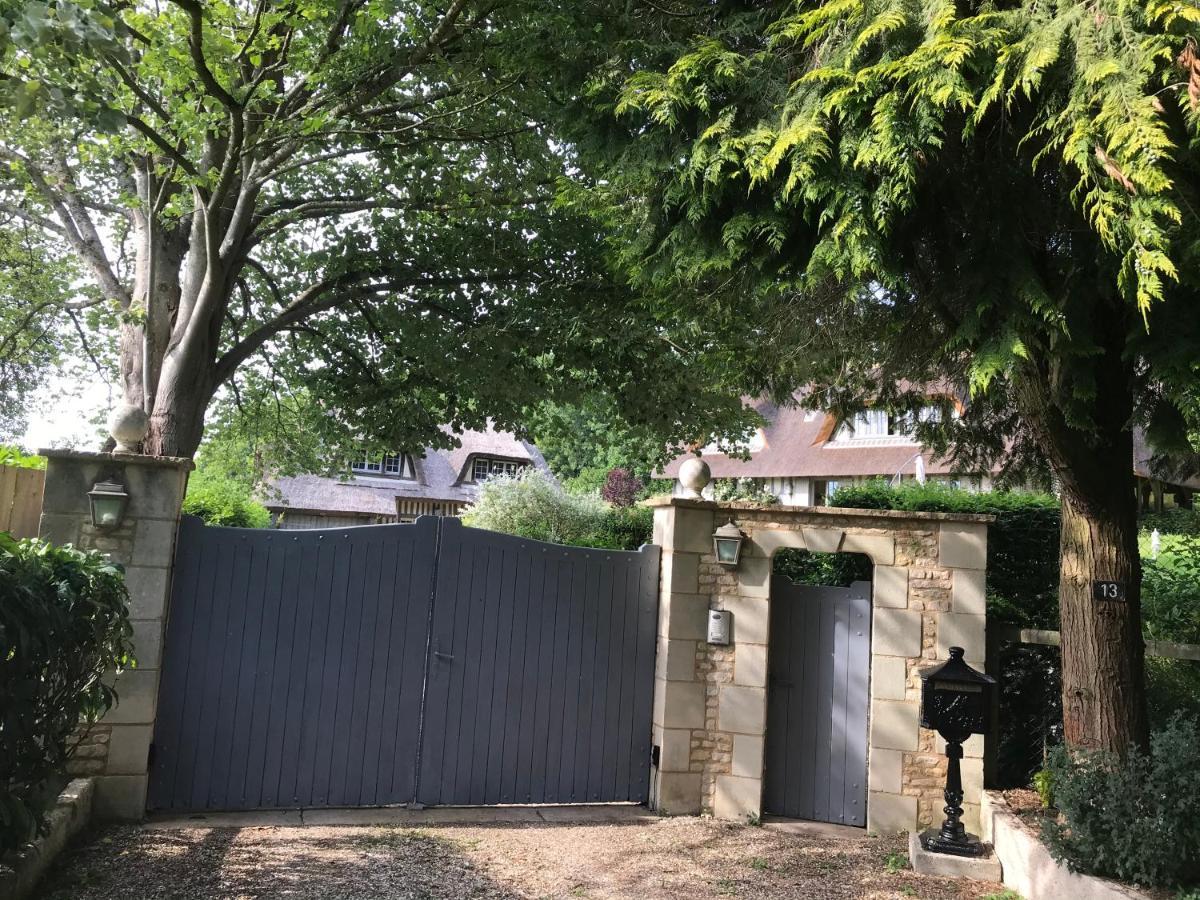 Les Chaumieres Du Pays D'Auge Le Breuil-en-Auge Exterior foto
